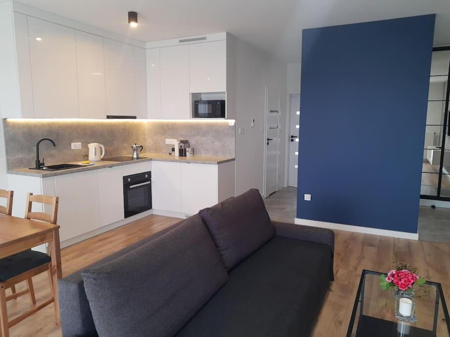 New Apartment Wolynska - Przestronny, Z Widokiem, Czysto, Parking, Balkon 제수프 외부 사진
