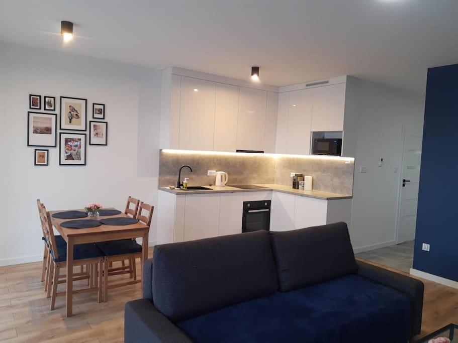 New Apartment Wolynska - Przestronny, Z Widokiem, Czysto, Parking, Balkon 제수프 외부 사진